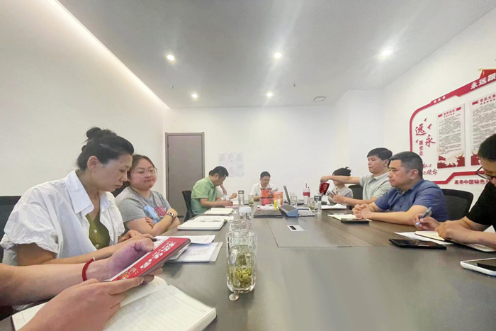 淮粮集团党委副书记、总经理张健深入旭咚公司开展调研